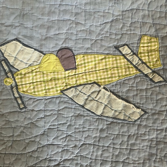 Pottery Barn Kids twin quilt - Picture 4 of 7